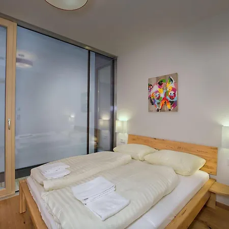 Casa de Férias Stylish Neukirchen Home For 8 Guests