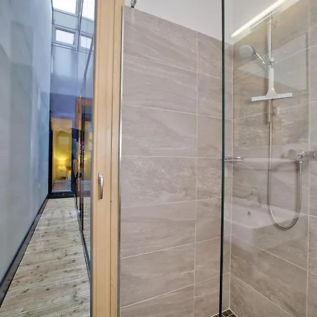Stylish Neukirchen Home For 8 Guests *