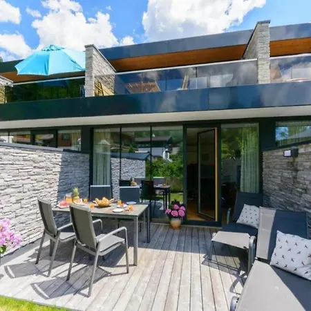 Stylish Neukirchen For 8 Guests * Neukirchen am Großvenediger