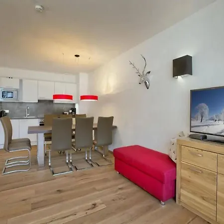 Stylish Neukirchen For 8 Guests *