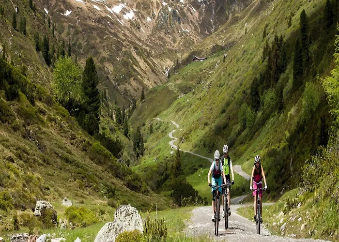 Appartement In Neukirchen Near Lift & Sauna Neukirchen am Großvenediger